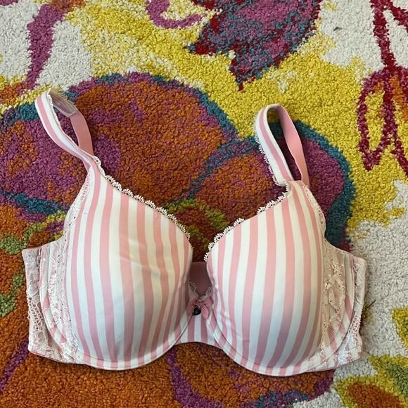 BODY BY VICTORIA’s SECRET LINED PERFECT COVERAGE BRA 36DD - Picture 2 of 5